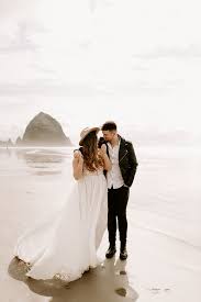 Cannon Beach Elopement Bend Wedding Photographer Dawn Charles Beach Wedding Photos Oregon Beach Wedding Beach Elopement