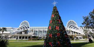 White christmas waving yeti light. Inaugural Orlando Winterfest Coming To Orange County Convention Center Conventionsouth