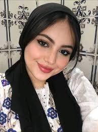 شاهد الفيديو... التفاف ثعبان حول رقبة الأسد #متابعة #للصفحة #لطفٱ