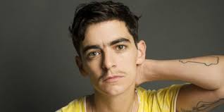 Celebrities with last name: Samson