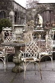 Les Chaises For The Garden White Salvage Garden Chairs And Table Repinned By Www Silver And Grey Com Outdoor Rooms Wrought Iron Furniture Garden Chairs