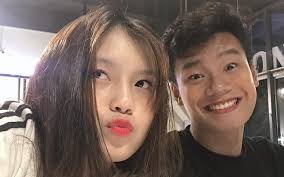 Thành Chung chỉ theo dõi một mình bạn gái cũ, nghi vấn quay lại