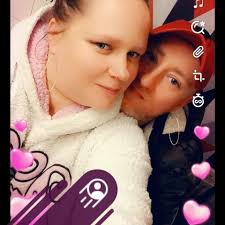 👂 If someone discloses a mental illness to you, show compassion and listen  without judgement. Showing that you care and asking what you can do to help  could mean the world.