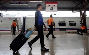 Maybe you would like to learn more about one of these? Penyebab Penumpang Ditolak Naik Kereta Api Okezone Economy