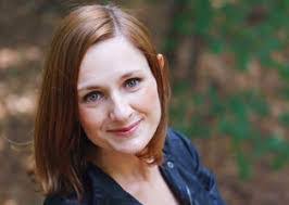 Paula Lamanna's Instagram, Twitter & Facebook