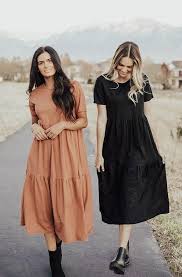 Kamryn Rust Tiered Dress In 2020 Modest Dresses Casual Black Tiered Dress Tiered Dress
