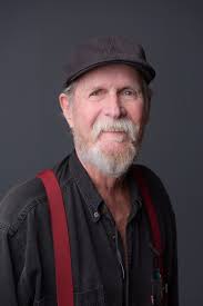 MEET ARTLOFTS FRAMER GILBERT JOHNSON In 1964, Gilbert Johnson began custom  framing in Amarillo, Texas. He moved to St. Petersburg in 1978 and  purchased Poor Richards Framing in 1980. For the next