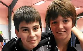 Tennis de table. Deux jeunes en super forme