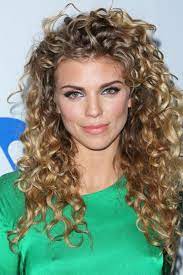 15 Easy To Copy Hairstyles For Curly Hair Curly Hair Styles Naturally Curly Hair Styles Curly Hair Inspiration