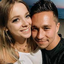 Anne wünsche hat sich von karim getrennt. Neuanfang Mit Karim Anne Wunsche Ist Noch Nicht Uberzeugt Promiflash De