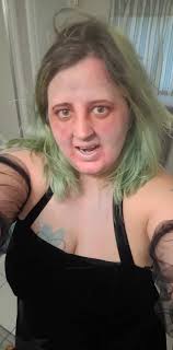 Slade's first 'cut throat' makeup look as a 16-year-old