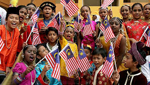 Salah satu keunikan negara malaysia adalah kerana malaysia adalah sebuah negara yang berbilang kaum. Duduk Semeja Di Kedai Kopi Resepi Perpaduan Free Malaysia Today Fmt