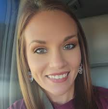 Anyone know of an open gas station? I know for sure nothing's open all the  way from grangwrland 1485 to New caney Walmart. I hope everyone is doing  alright lots of down