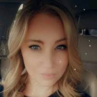 Elizabeth Deyo's Instagram, Twitter & Facebook