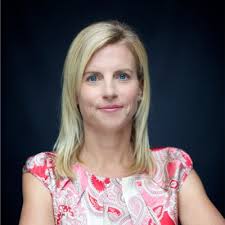 Excited to announce I'll be working as an Investment Banking Analyst at  J.P. Morgan starting this summer.