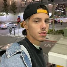 Scarlett Robles☆ (@scarlettRobles6)