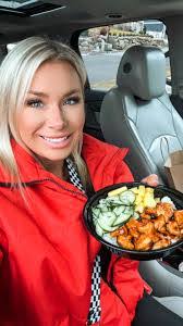 Amy Bechtold's Instagram, Twitter & Facebook