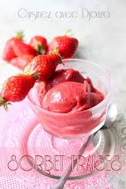 Découpez les fraises déshydratées en petites tranches. Sorbet A La Fraise Sans Sorbetiere Facile