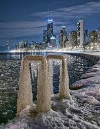 Chicago Lakefront In Winter Lake Michigan Chicago Chicago City Dream City