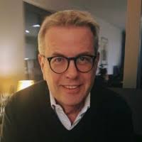 60+ perfiles de «Saladin»