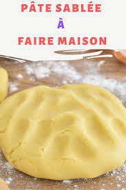 Pate Sablee A Faire Maison Cette Recette De Pate Sablee Molle Est Le Fait Qu Il Ne Cuit Pas Et Qu Il Est Adapte Pour De Nombreus Pate Sablee Sables Fait Maison
