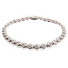 With over 596 lots available for antique tennis bracelets and 47 upcoming auctions, you won't want to miss out. Tiffany And Co 3ct Diamond Platinum Tennis Bracelet At 1stdibs