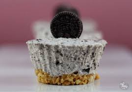 Cheesecake este o prajitura foarte populara in statele unite si in principiu, branza folosita la o reteta de cheesecake este cea cremoasa (cream cheese). Cheesecake Oreo Sans Cuisson Feerie Cake