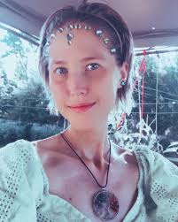 Seeking a kind Jewish man for relationship and companionship