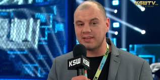 Filip bradaric, with official sherdog mixed martial arts stats, photos, videos, and more for the heavyweight fighter from poland. Tomasz Sarara Podpisuje Kontrakt Z Organizacja Ksw Fansportu Pl