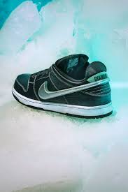Buy and sell authentic nike dunk sb low diamond supply co. Behind The Design Sb Dunk Low Diamond Nike Snkrs