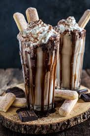 Epingle Par Marion Grillet Sur Smoothies Milkshakes Hot Drinks Tiramisu Cuisine Et Boissons Et Dessert