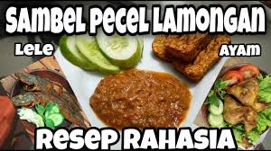 Jun 26, 2021 · sambal sudah menjadi pilihan pendamping lauk pauk, yang jika tidak ada, rasanya sangat tidak lengkap. Resep Rahasia Sambal Pecel Ayam Pecel Lele Lamongan Youtube