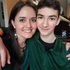 Deanna Boone's Instagram, Twitter & Facebook