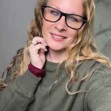 GEMINID METEOR SHOWER: Considered by many to be one of (if not the) best  meteor showers of the year, the annual Geminids are set to peak this  weekend. Under ideal dark sky