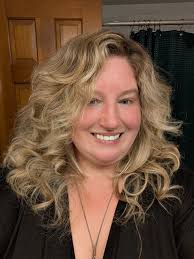 Right question I want to do a white wash so that the green look like it  bleeding through from underneath any suggestions