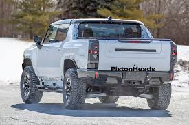 The new electric vehicle range is expected to be around 350 miles. Re New Hummer Ev Spied In The Wild Page 1 General Gassing Pistonheads Uk