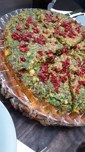 Kuku Sabzi Krauter Omelette Mit Walnussen Und Berberitzen کوکو سبزی با گردو و زرشک Persische Rezepte Persisches Essen Persische Kuche