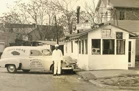 Big John Outside Of Big John S B B Q At 90 Munson St Downtown Peoria Illinois Had The Best Bbq Peoria Illinois Pekin Illinois Peoria