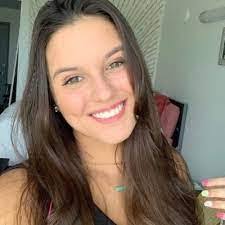 Kendall Hutchinson's Instagram, Twitter & Facebook