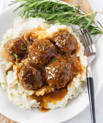 Place on a broiler pan or baking sheet. Meatballs And Gravy The Cozy Cook