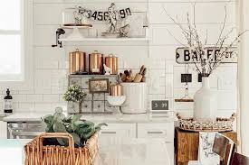 25 inspiring rustic country kitchen decorating ideas. Country Decorating Ideas For Creating Homey Spaces Loveproperty Com