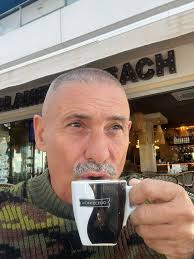 What is the nearest beach to Pereira, Colombia for a family of five?