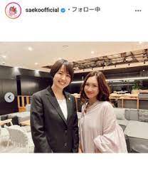 You can see a lot of pictures, upload your, track trends, and communicate! 6zluwhtd1xh9 M