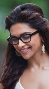 Deepika Padukone Biography Age Height Net Worth Family Movies Buzzzfly Deepika Padukone Hair Deepika Padukone Beautiful Indian Actress