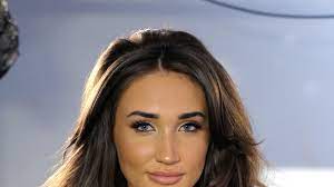 Megan calvet was don draper's wife and worked at sterling cooper draper pryce. Megan Mckenna Skinny Shamed While Hospitalized Teen Vogue
