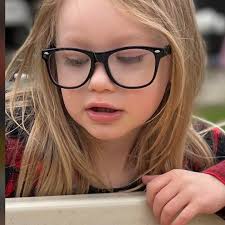 This guy is going viral as the “Final Ibiza Boss” after a video of him  dancing caught the internet's attention. Thoughts?