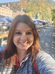 Are the trees still colorful at Jim Thorpe for a hike?