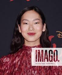 Madison Hu at the premiere of Disney s Mulan at the El Capitan Theatre Madison  Hu
