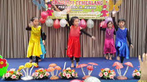 Dari sekolah rendah, bawa ke sekolah menengah. Majlis Graduasi Cemerlang Prasekolah Sk Mawar Sdkn Youtube
