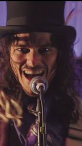 True story… 😂 Thanks for being an incredible audience @glowormfestival ❤️  #andyandtheoddsocks #andyandtheband #glowormfestival #gloworm